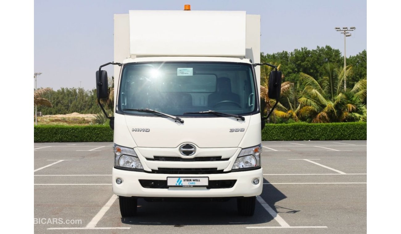 Hino 300 EURO4 | 4TON | WATERBODY | GCC SPECS