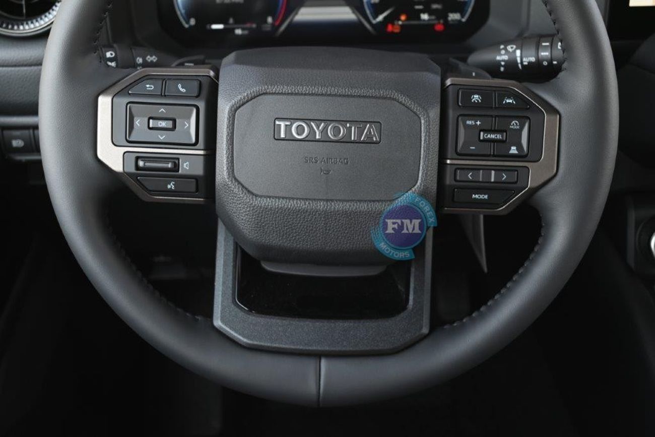 تويوتا برادو Adventure 2.4L Petrol 4WD 7 Seater Automatic