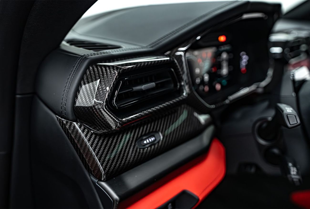 Lamborghini Urus Lamborghini Urus 4.0L V8 Twin-Turbocharged Engine + eMotors