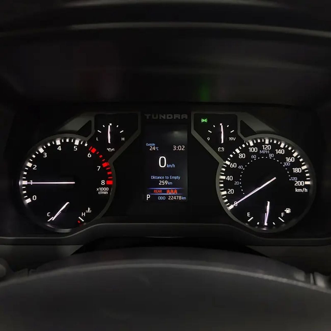 تويوتا تاندرا Crewmax Limited 5.7L Limited