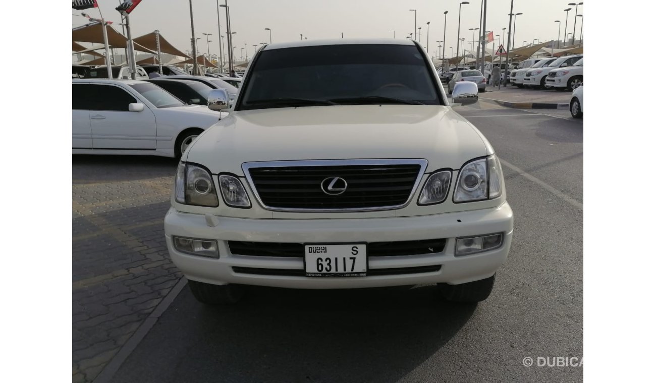 Lexus LX 470 Lexus LX 470 white