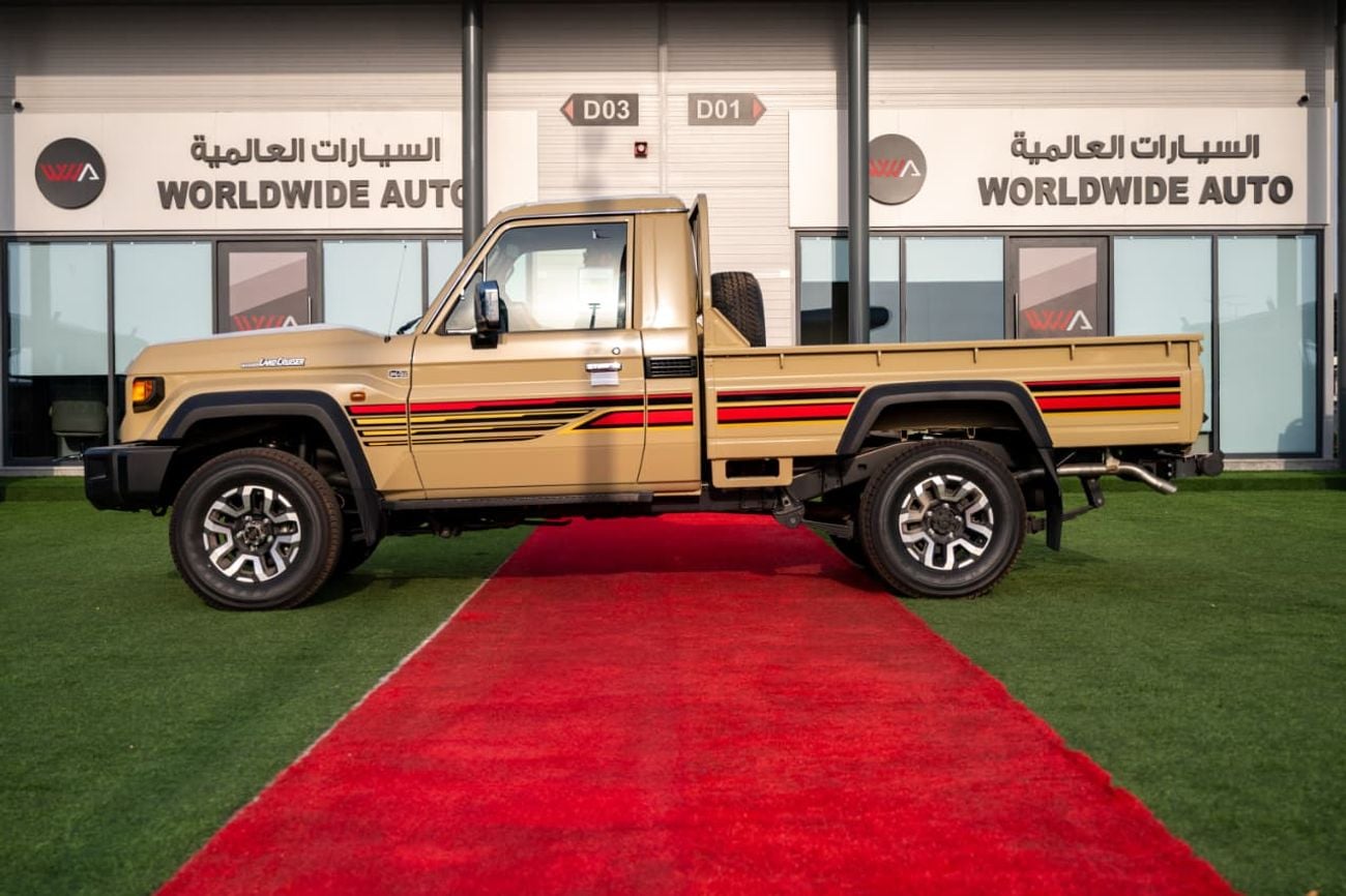 تويوتا لاند كروزر بيك آب Toyota LC79 2.8L T Diesel Automatic Z1 Full Option 2025