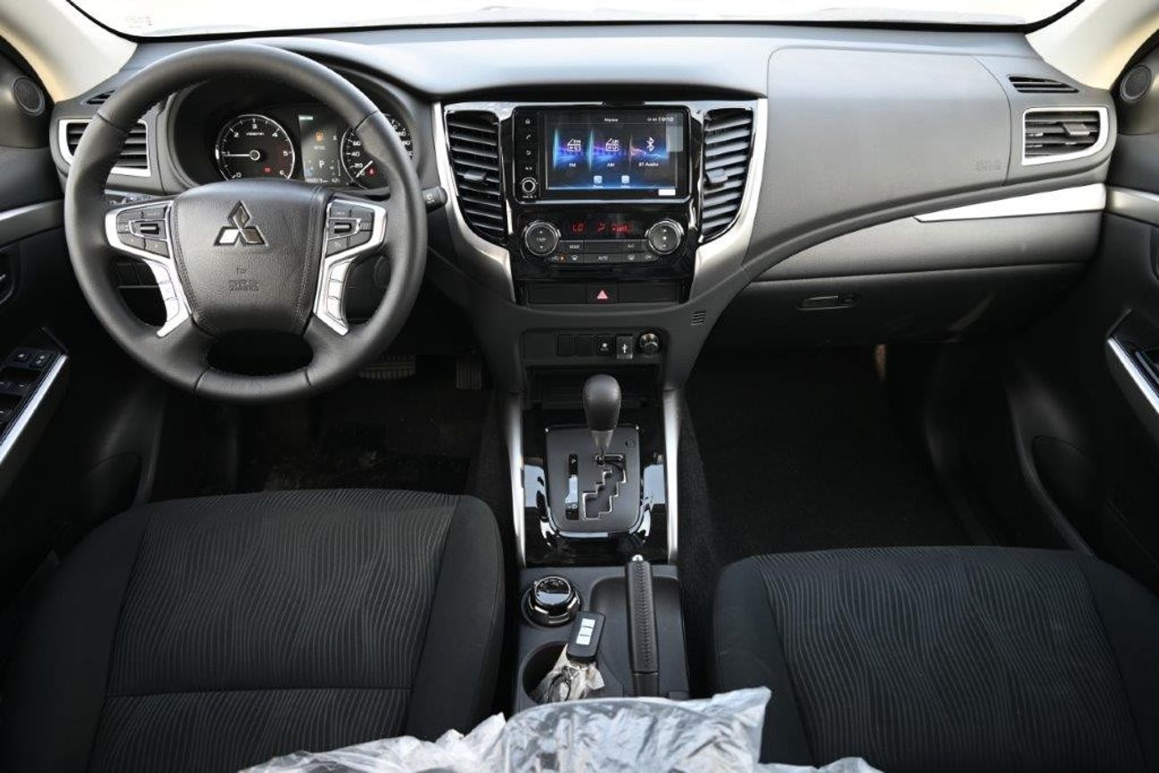 ميتسوبيشي باجيرو 2023 MODEL MITSUBISHI PAJERO SPORT 2.5L 4WD 7-SEATER AUTOMATIC TRANSMISSION