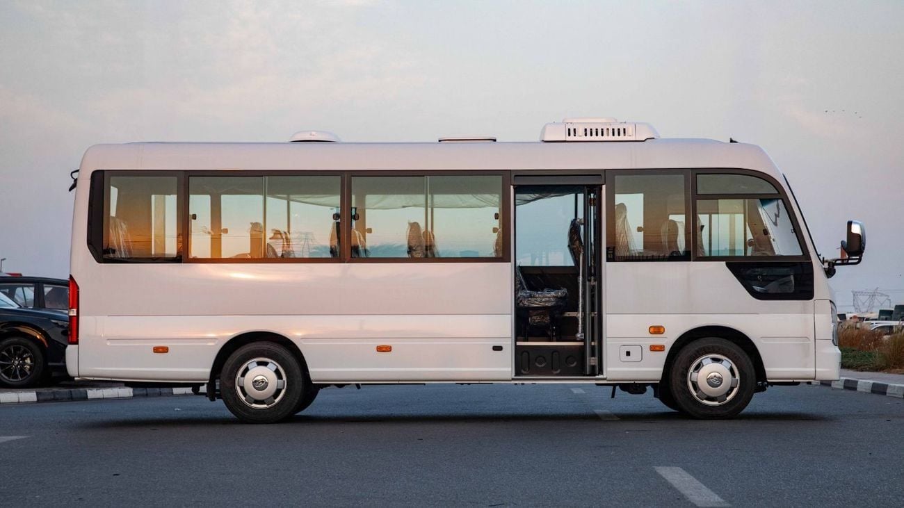 هيونداي كونتي FL 28-seater 3.9L Diesel | GCC Specs | 2026 | For Local Registration +10%