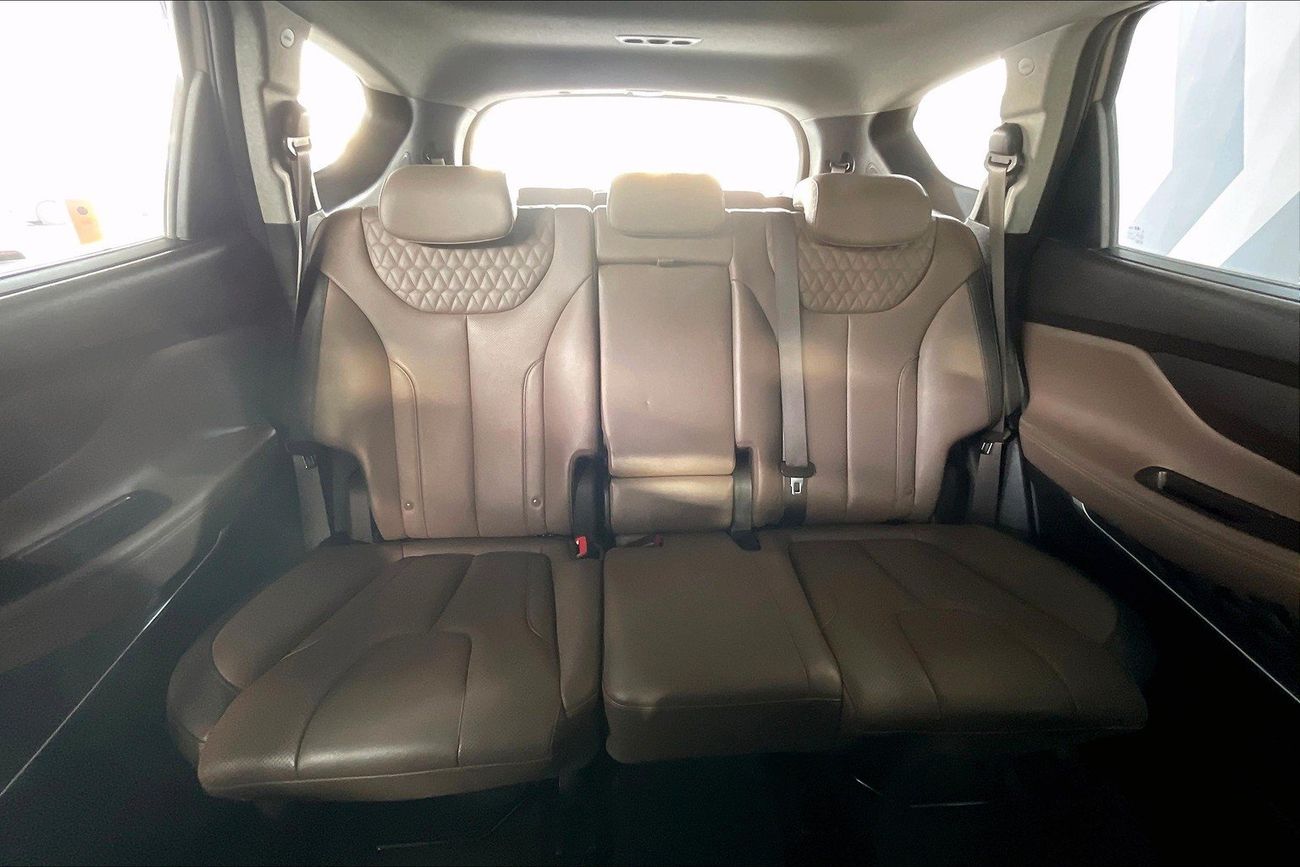 Hyundai Santa Fe Premium + | Carnival Sale • UP TO AED 20,000 OFF | Guaranteed Warranty | 0 Down Payment