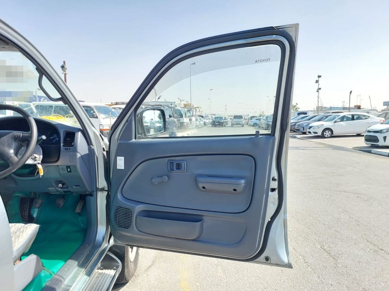 تويوتا هيلوكس TOYOTA HILUX PICKUP RHD 2003 MODEL 3.0 L DIESEL MANUAL(PM28598)