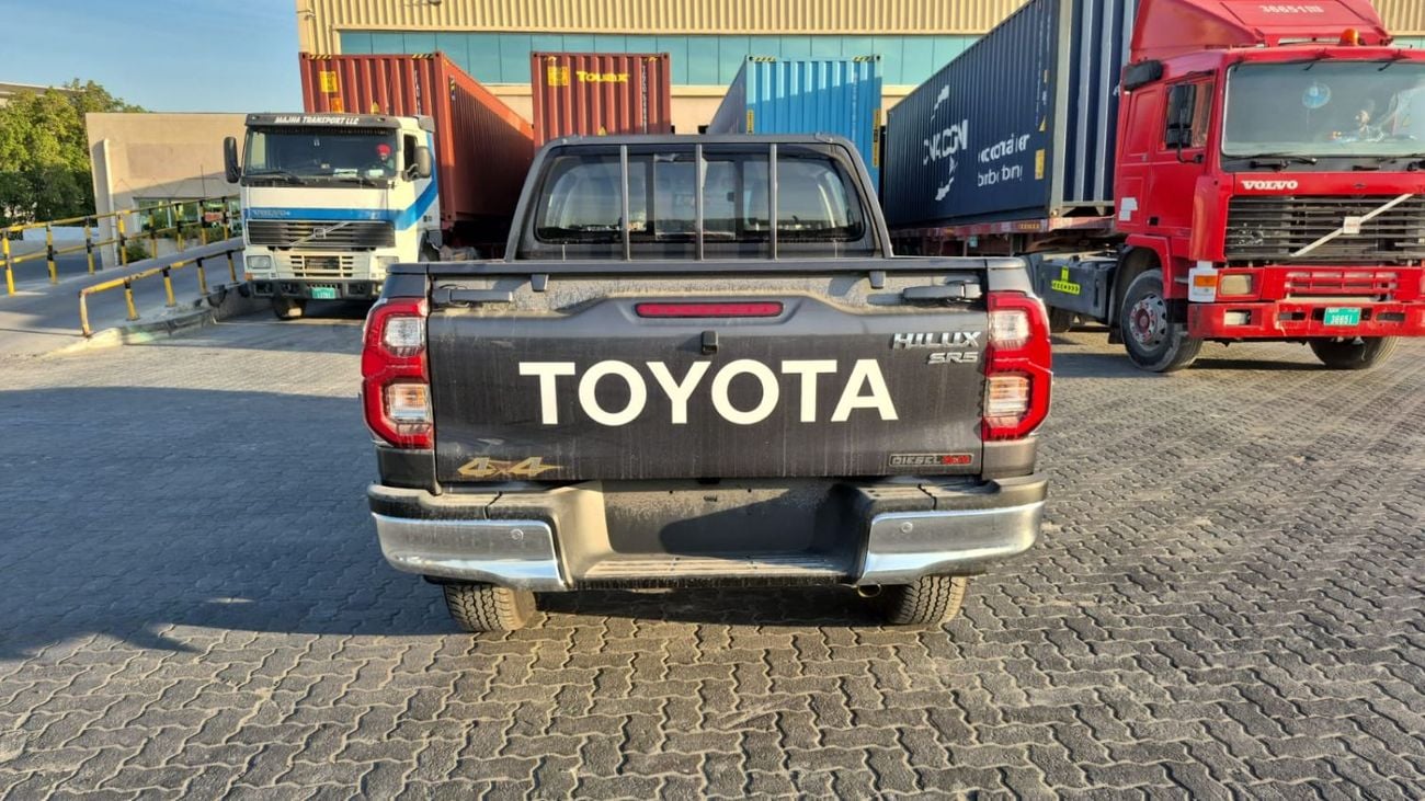 Toyota Hilux Hilux Auto Full Option GCC 2025M
