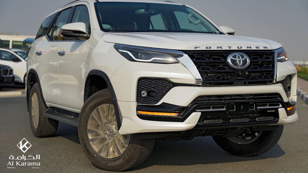 تويوتا فورتونر 4.0L SR5 V6 | Full option | Power & Ventilated Leather Seats | 360 Camera | Paddle Shifters