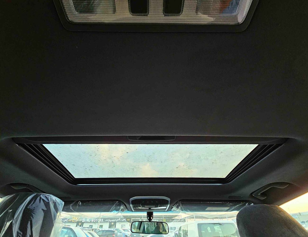 تويوتا لاند كروزر LC300 GXR / 4.0L V6 PETROL / DRIVER PWR SEAT / SUNROOF / CODE # 69075