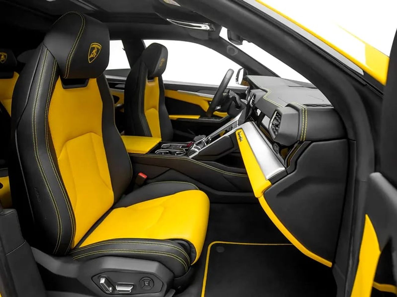 لامبورغيني اوروس STD 4.0T V8