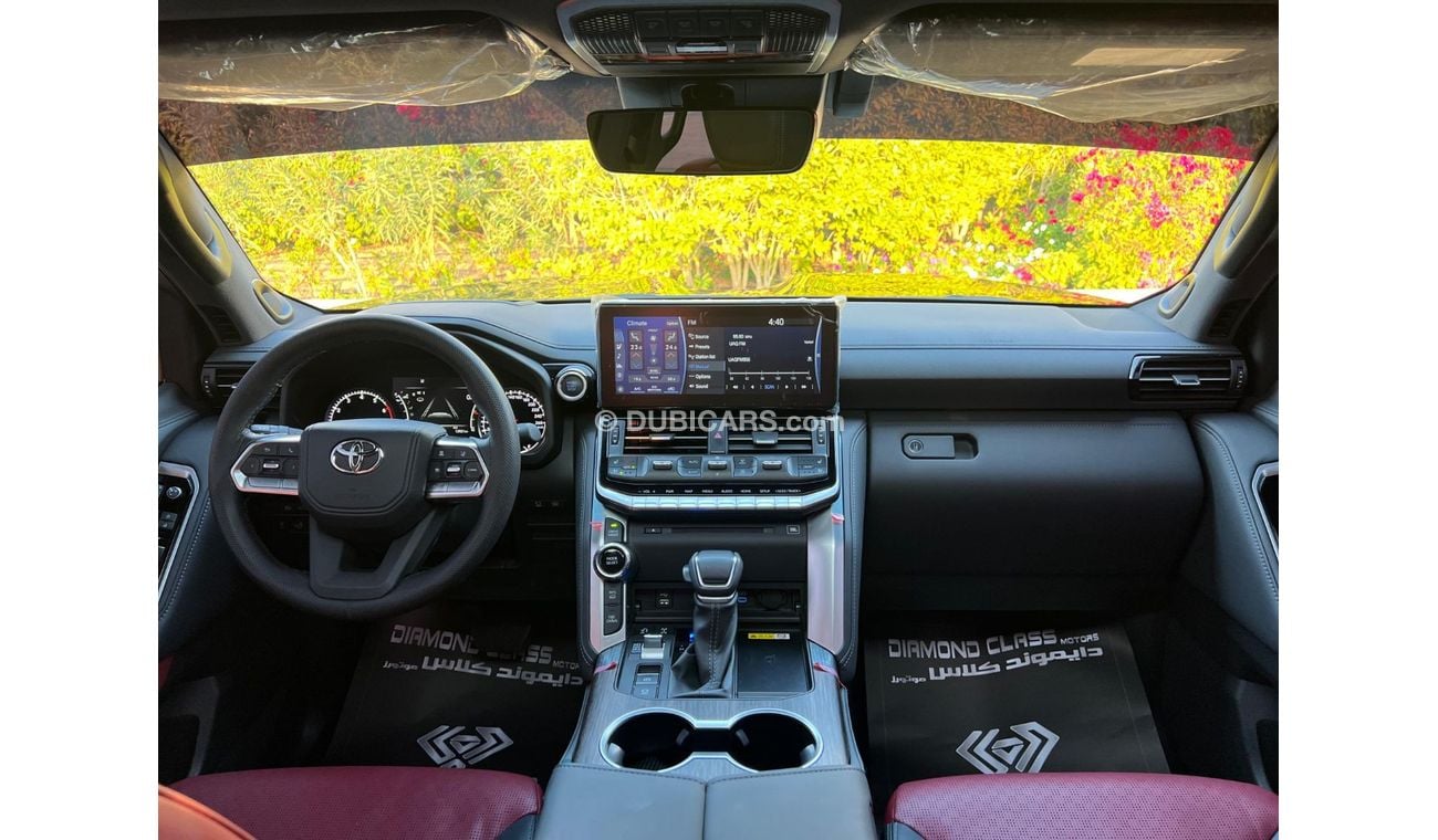 Toyota Land Cruiser Toyota Land Cruiser  3.5T -VXR Full option  GCC 2023 13,900 KM 349,000 AED Alfuttaim Warranty  Servi