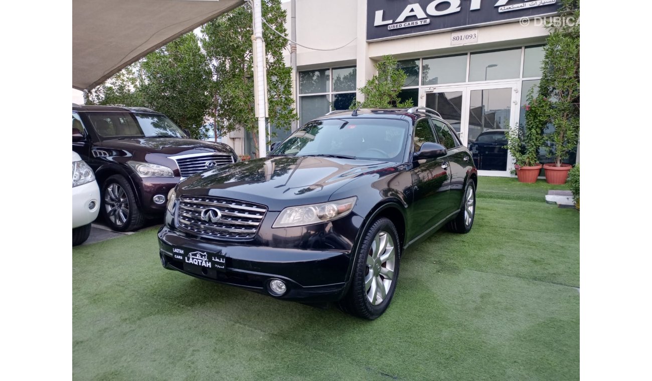 Infiniti FX35 2006 Gulf model, leather hatch, cruise control, alloy wheels, rear spoiler, sensors in excellent con