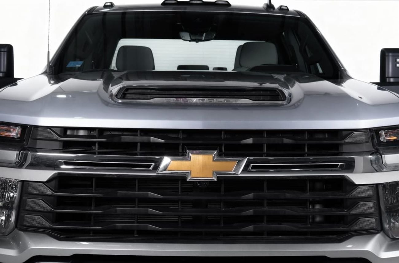 Chevrolet Silverado 2500 CREW/CAB 6.6 2500HD Z71 OFFROAD PACKAGE GCC SPECS 2025MODEL