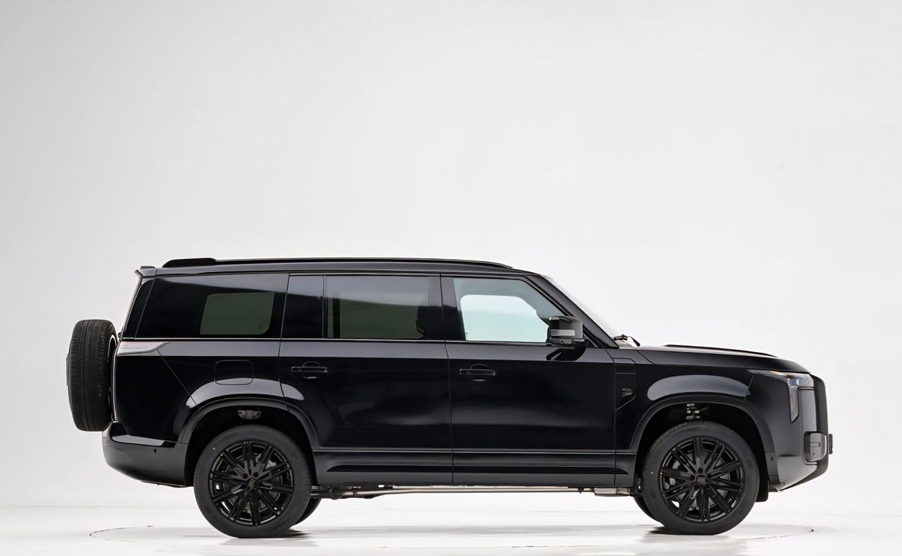 ROX Adamas ROX Adamas vip 6 seats (EREV)  A/T 4*4 SUV  black color 2026 model