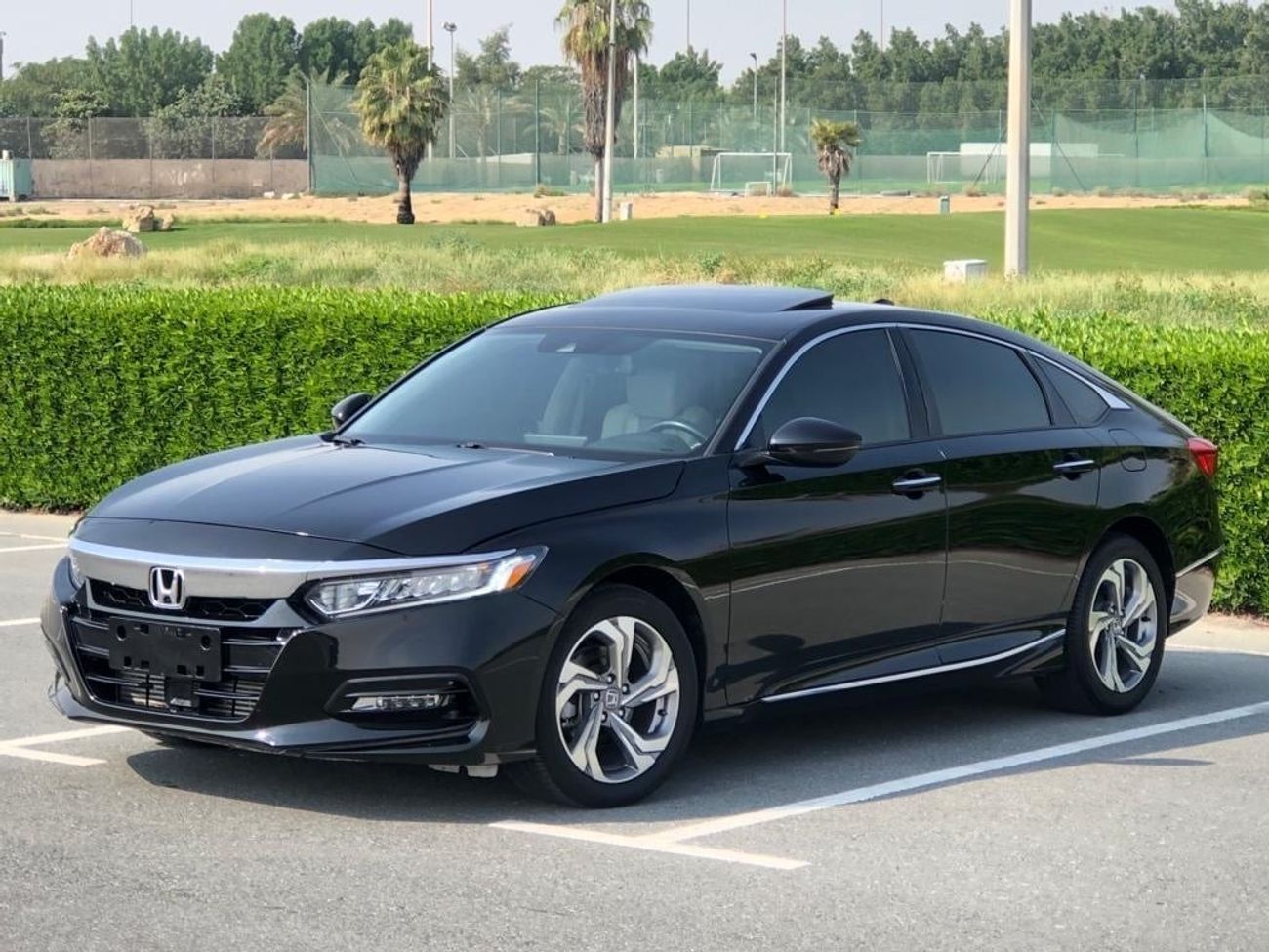 هوندا أكورد LX 1.5L Honda Accord 2020 Full Options (1.5 LTurbo ) GCC , Sunroof.leather Seats.