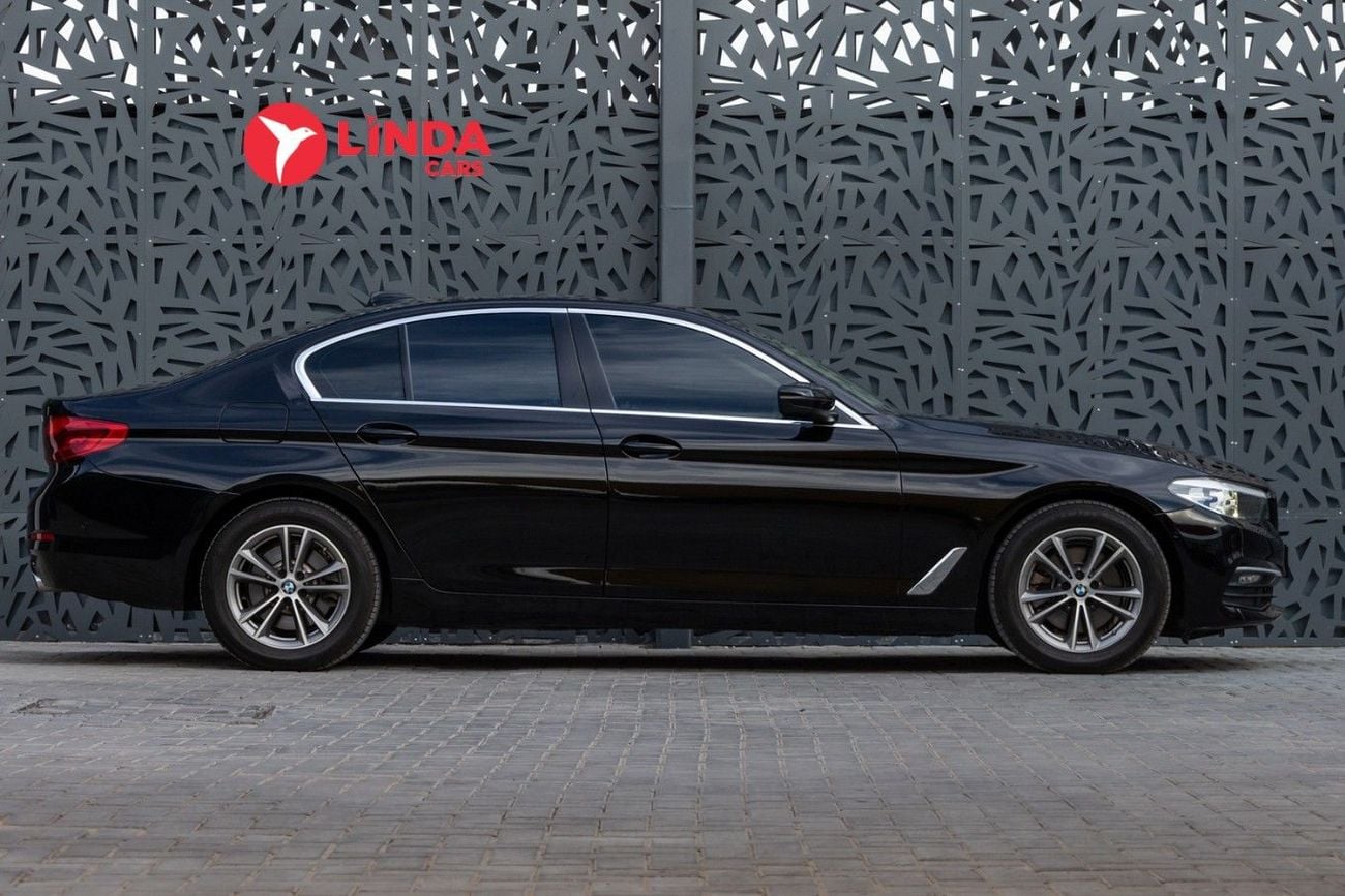 BMW 520i TARGA 4S BMW 5 Series 520 2019 GCC specs for 1,171.00 AED monthly