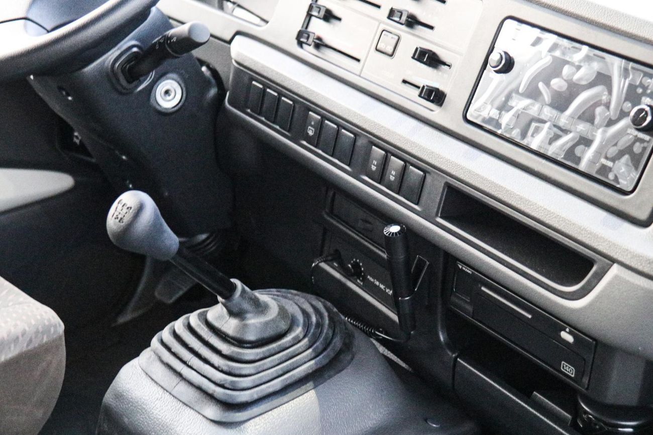 تويوتا كوستر 2024 Toyota Coaster 4.2L MT Diesel 30 Seats