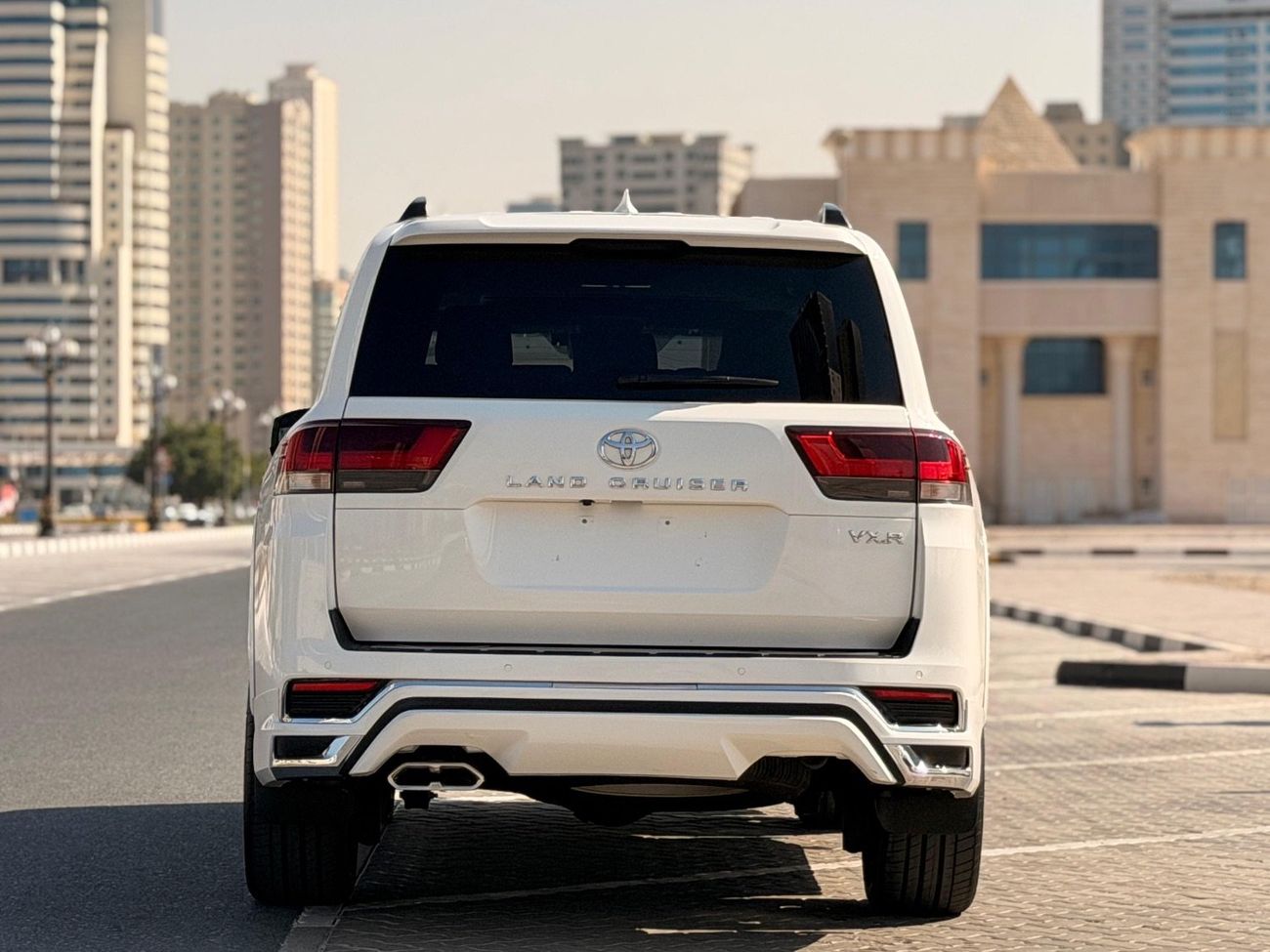 تويوتا لاند كروزر 2024 Model VXR ZX Type Exterior Diesel Engine Full Option Very Clean Title