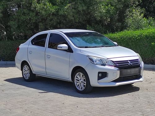 Mitsubishi Attrage GLX Premium 1.2L Mitsubishi Atrage 2021 1.2 full automatic Gcc