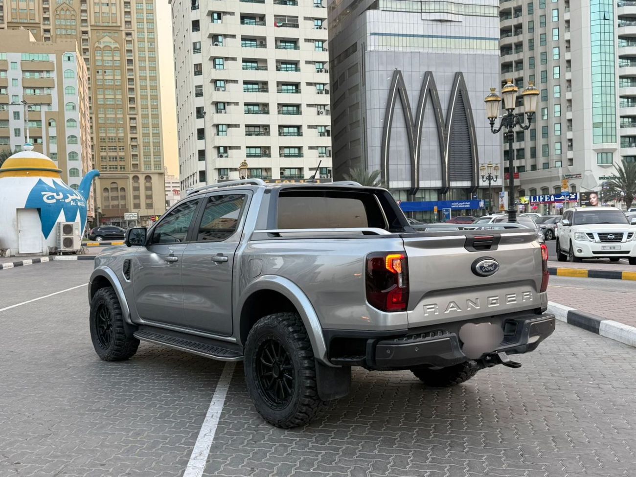 Ford Ranger FORD RANGER 2024 Model 3.0 v6 petrol Engine Colour sliver push start Transmission Automatic Interior