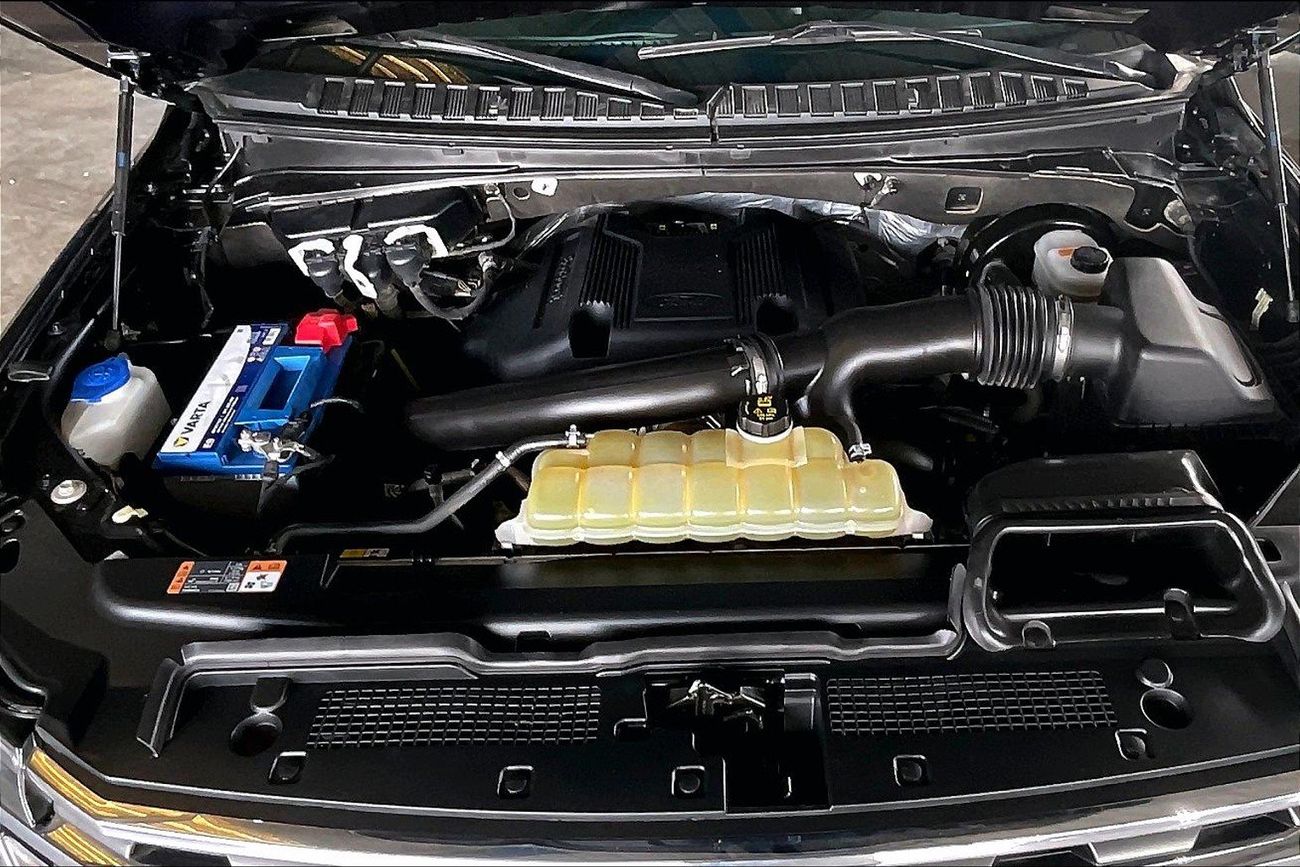 Ford Expedition XLT Standard | Carnival Sale • UP TO AED 20,000 OFF | Guaranteed Warranty | 0 Down Payment