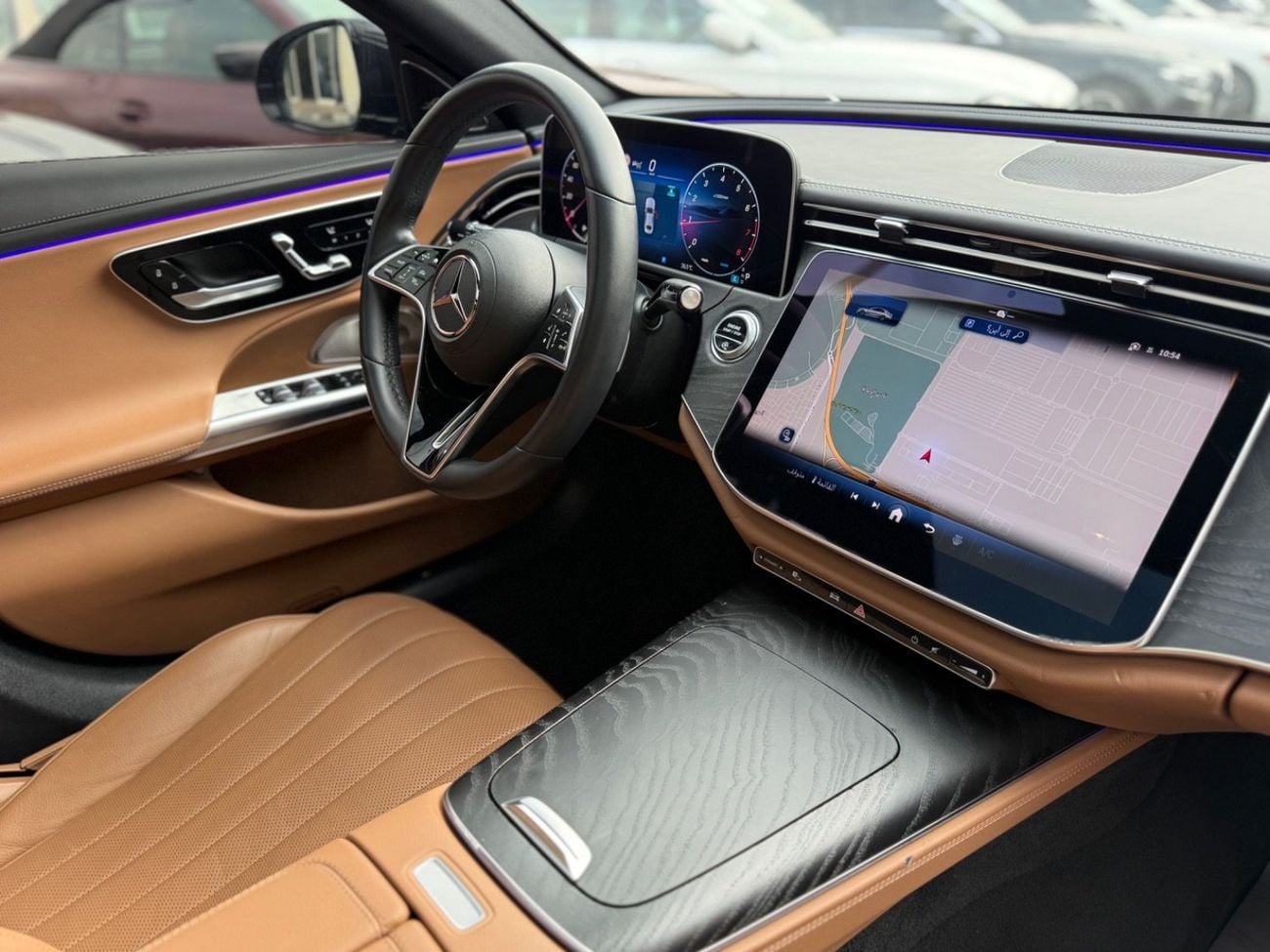 مرسيدس بنز E200 STD 2.0L