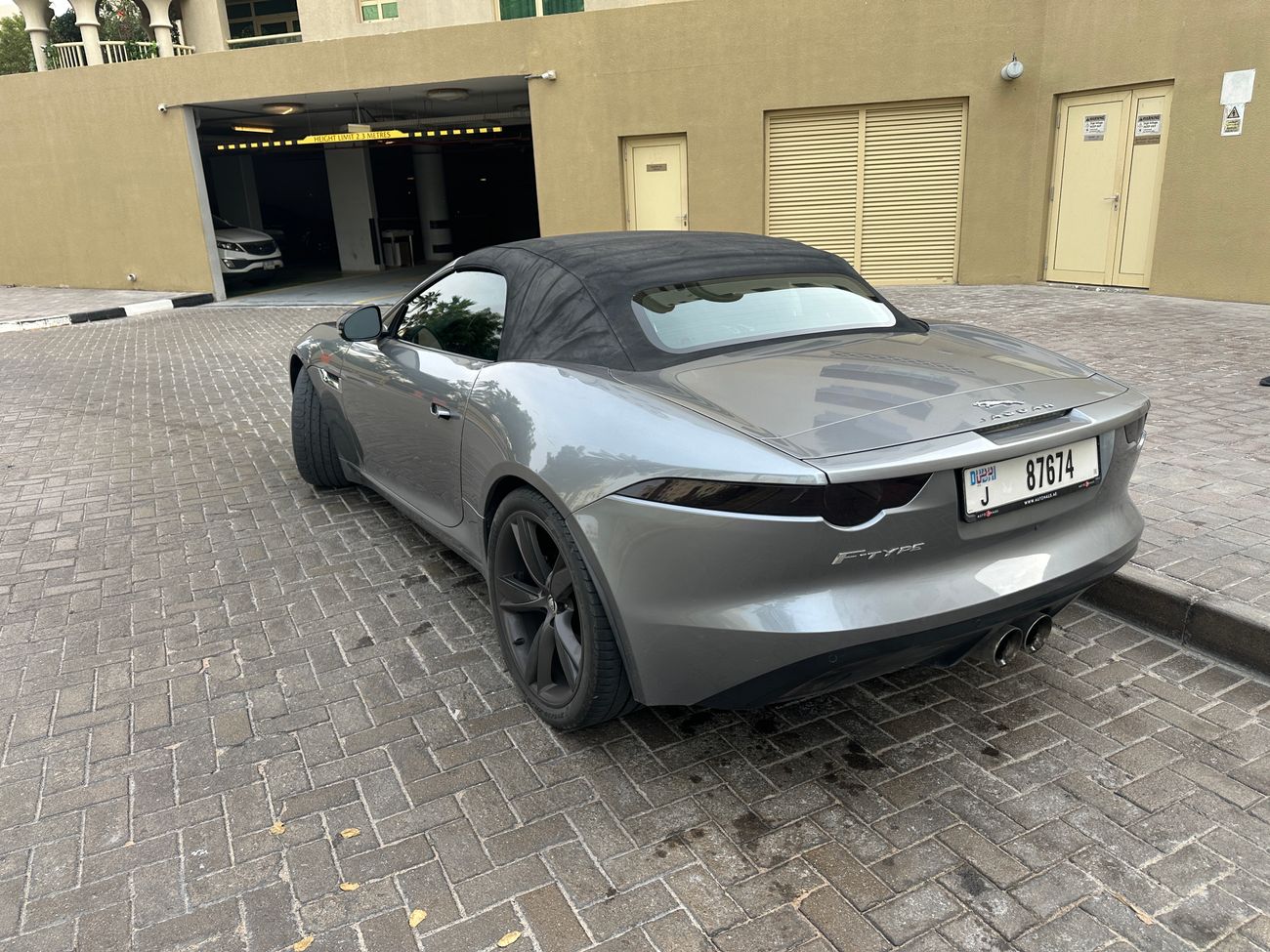 جاكوار F Type