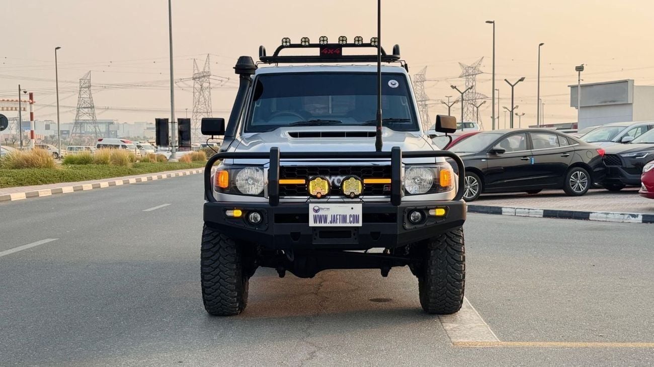 Toyota Land Cruiser Pick Up MANUAL TRANSMISSION | 4WD | SINGLE CAB | 4.5L DIESEL ENGINE | BULL BAR WITH FOCUSED LED LIGHTS