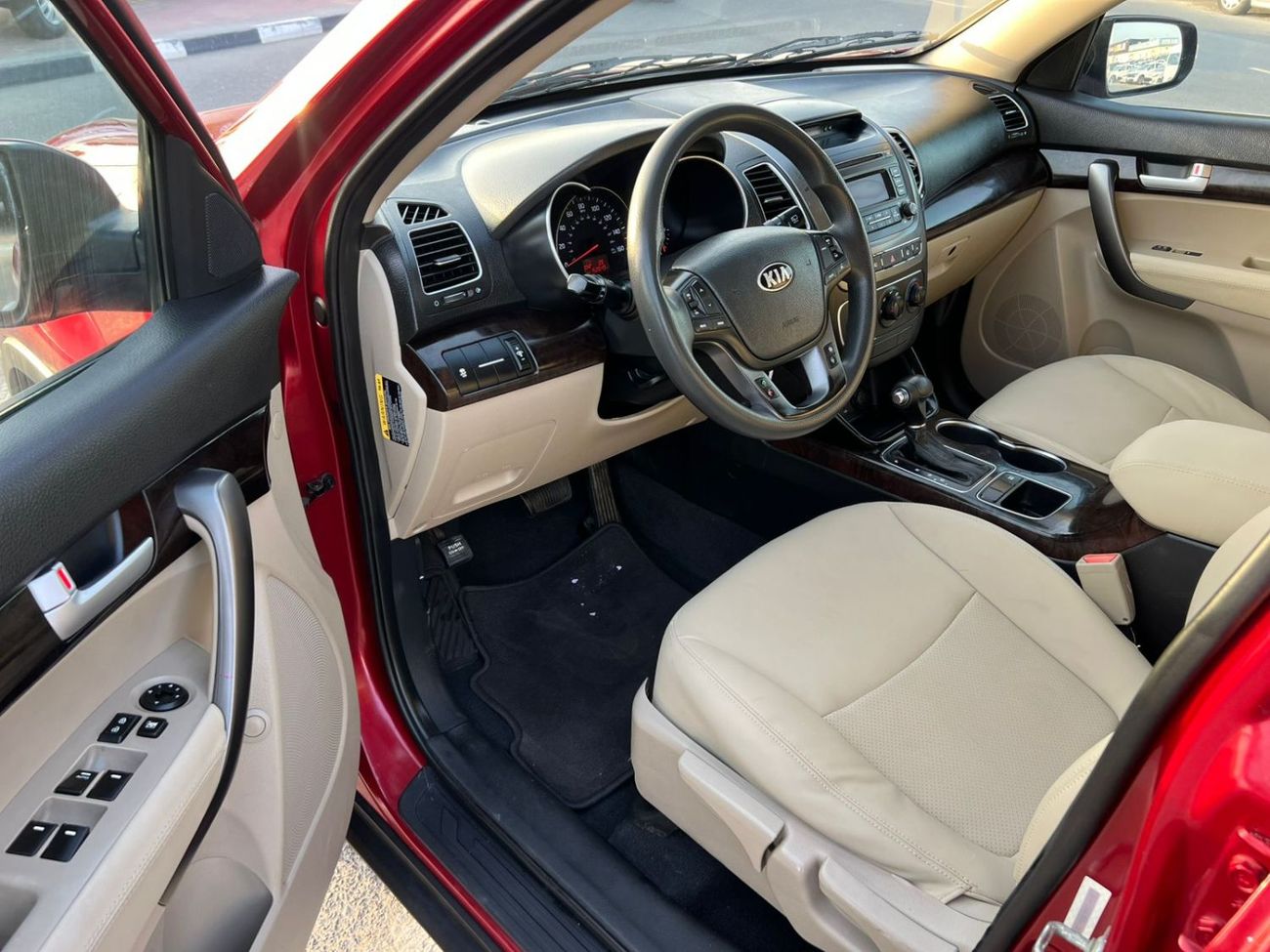 Kia Sorento 2015 Kia Sorento MidOption 2.4L V4 FWD - Leather Seat - Cruise Control