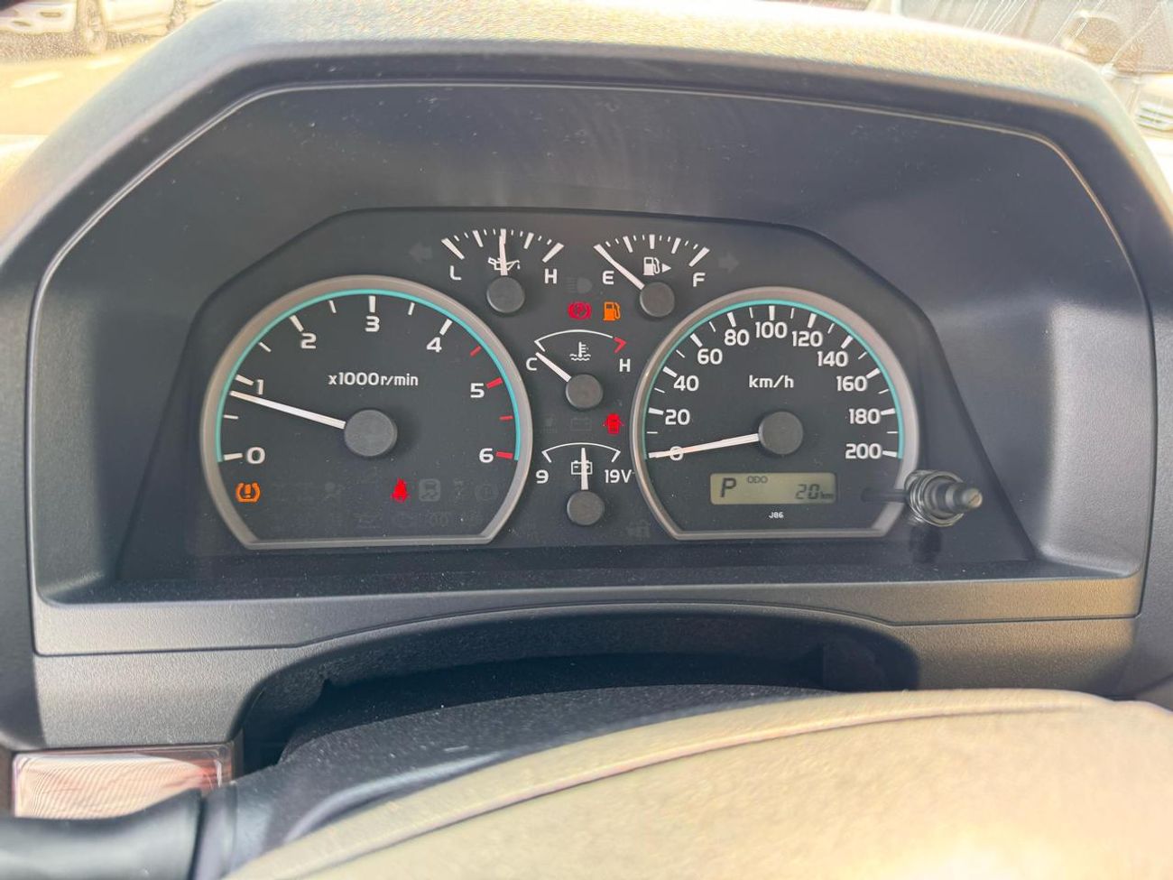 تويوتا لاند كروزر بيك آب DC 2.8L TURBODIESEL AUTOMATIC TRANSMISSION ( FOR RE-EXPORT ONLY )