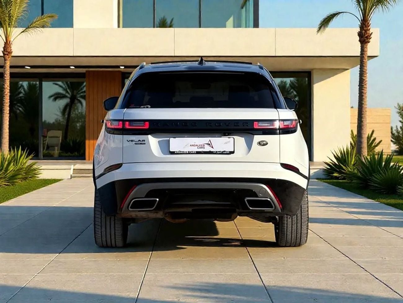 Land Rover Range Rover Velar SR P300 R-Dynamic HSE 2.0L RANGE ROVER VELAR P300 HSE R-DYNAMIC 3.0L TURBO A/T | 2021 | GCC SPECS |