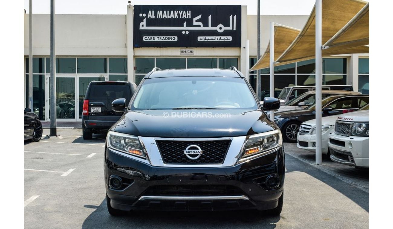 Nissan Pathfinder Nissan pathfinder 2014 GCC Specefecation Very Clean Inside And Out Side Without Accedent