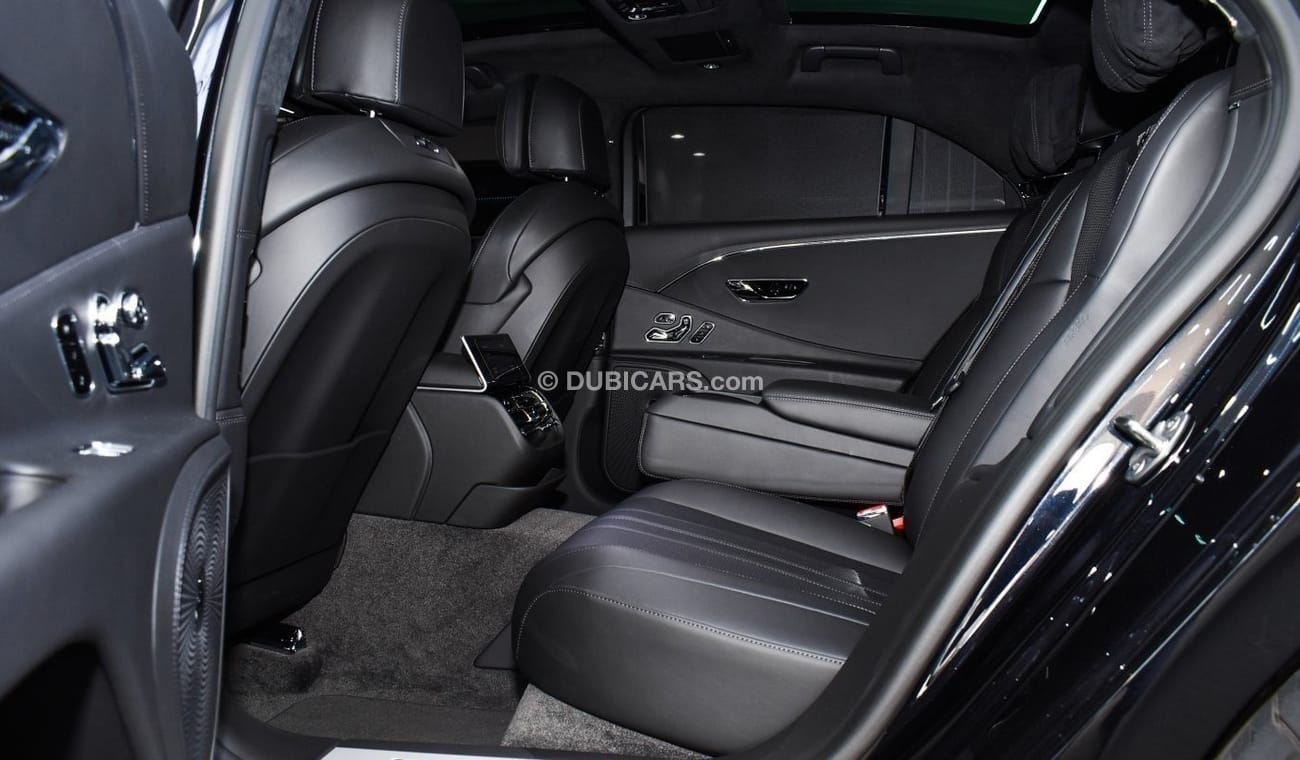 بنتلي فلاينج سبور V8 Japanese specs