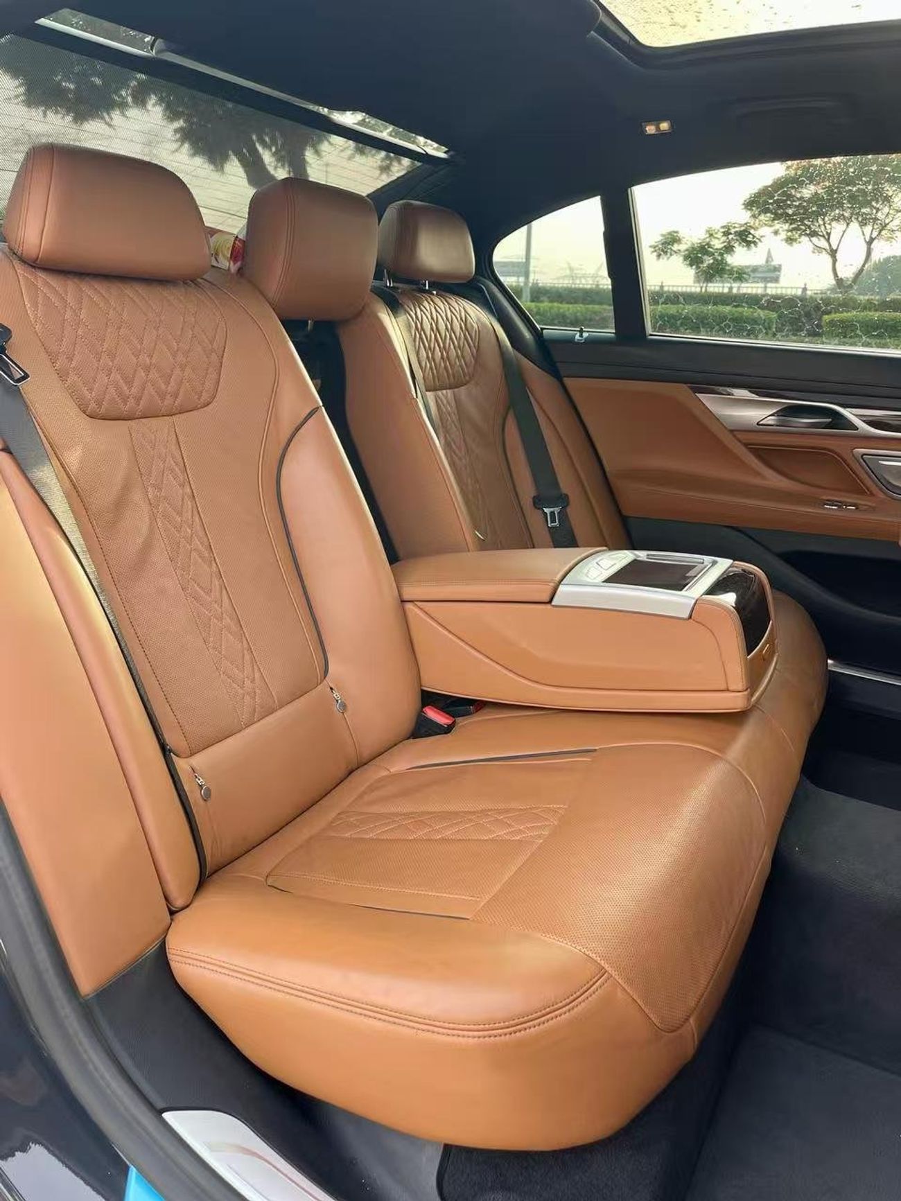 BMW 730Li Luxury 2.0L