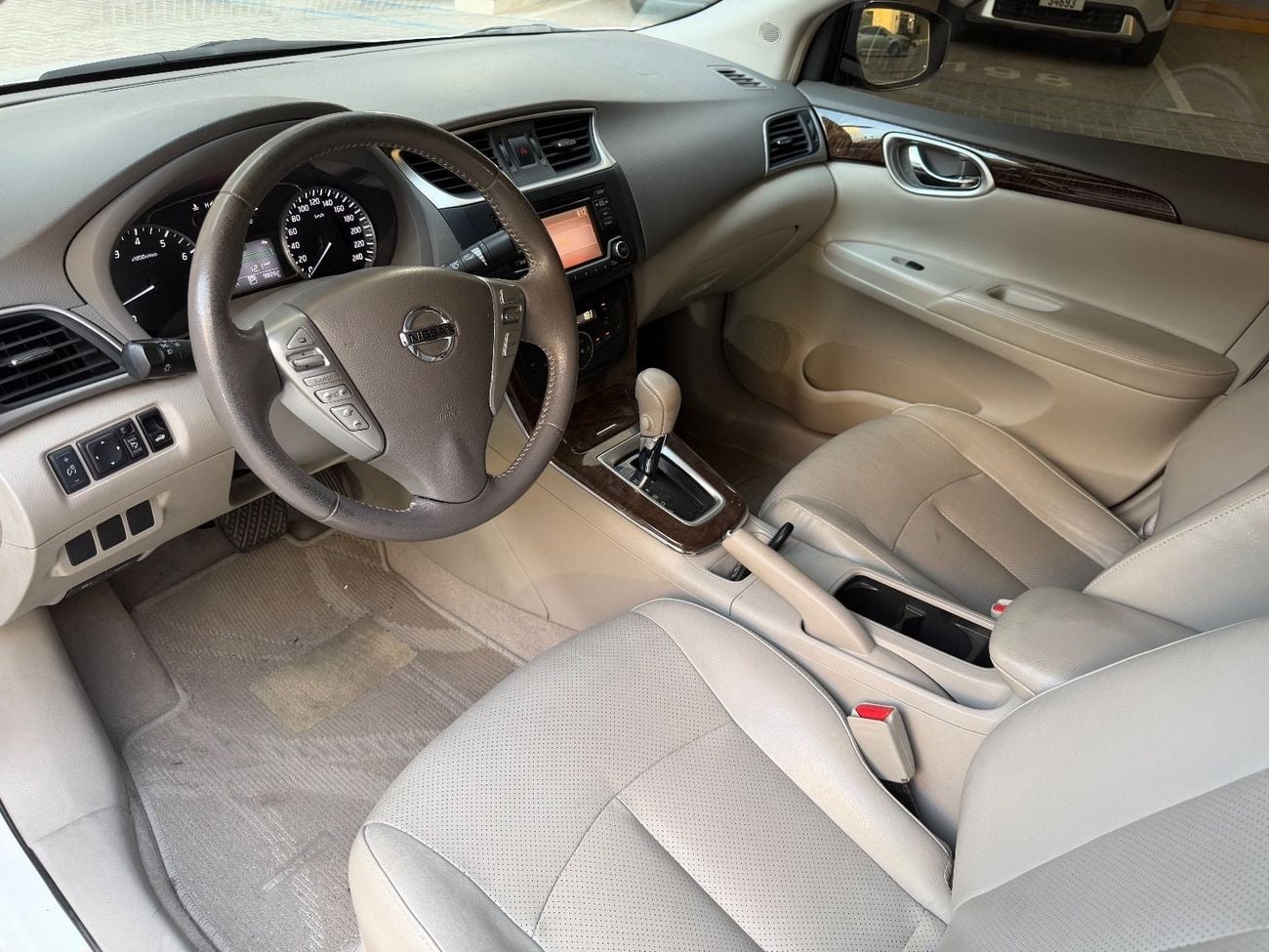 نيسان سنترا SL 1.8L