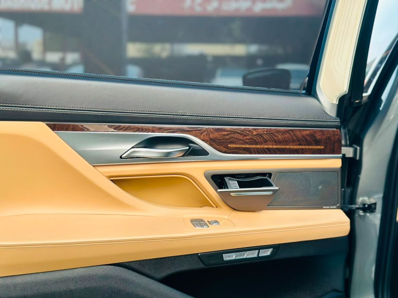 بي أم دبليو 740Li PURE EXCELLENCE