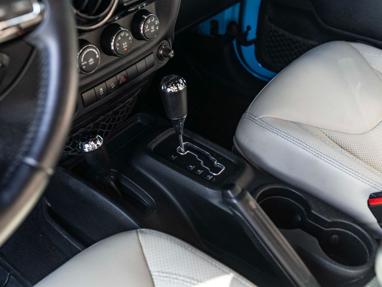 جيب رانجلر Unlimited Sport 3.6L A/T