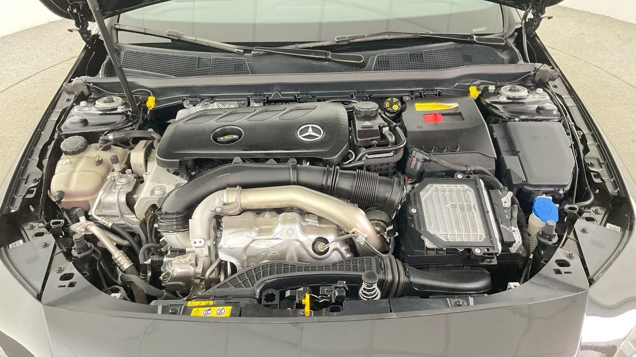 Mercedes Benz CLA250 4MATIC | Guaranteed Warranty | 0 Down Payment