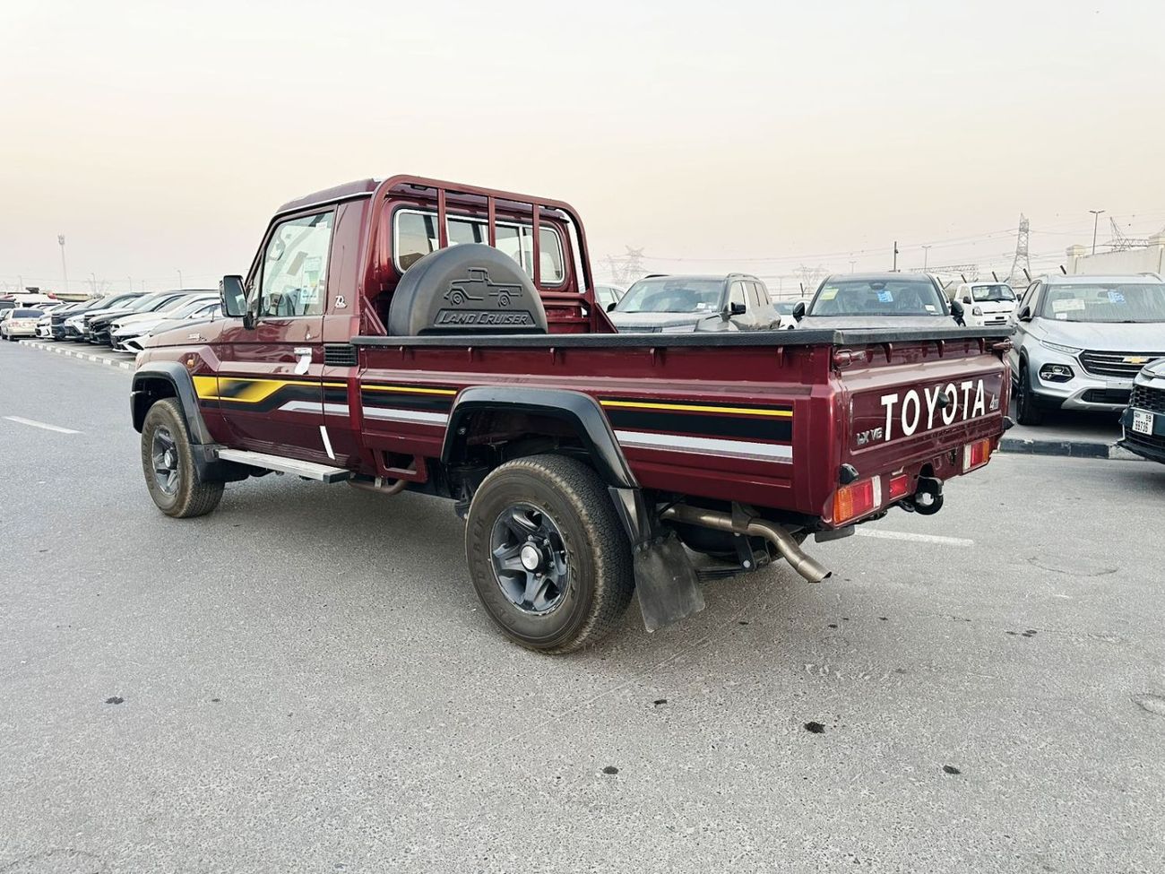 Toyota Land Cruiser Pick Up SC 4.0L V6 2022 Model RED COLOR