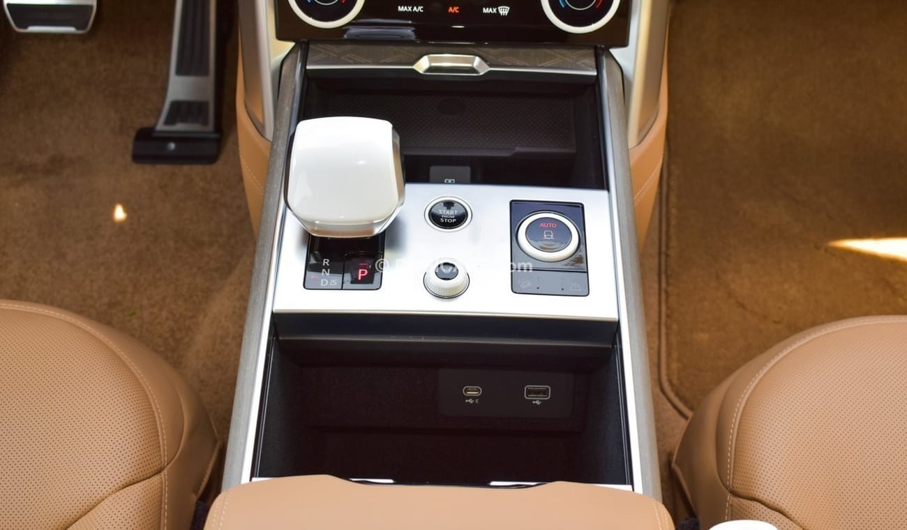 Land Rover Range Rover P530 FULL GOLD EDITION. Local Registration +10%