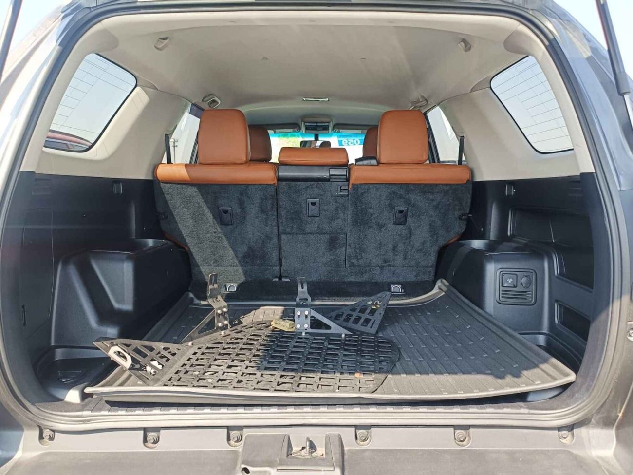 Toyota 4Runner SR5 PREMIUM/ 4WD/ ELECTRIC/ LEATHER SEATS/ DVD REAR CAMERA/ V6 / LOT#91105