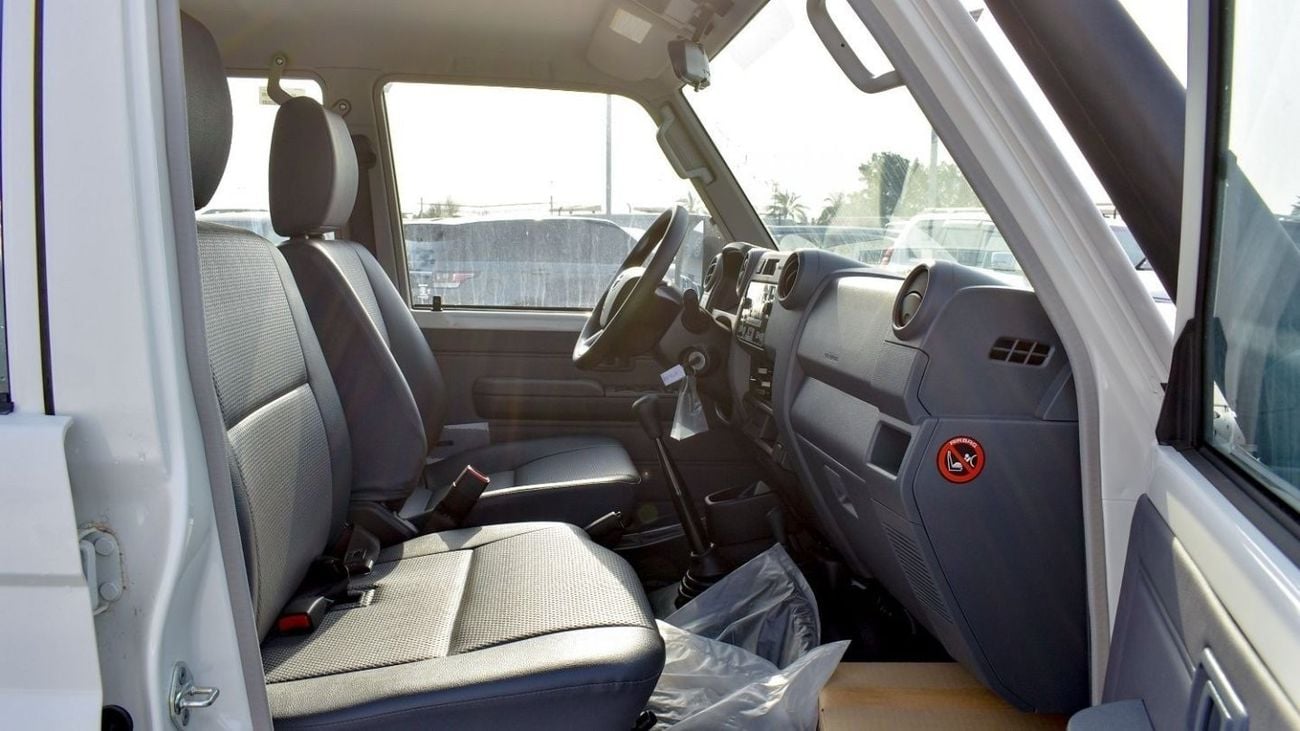 تويوتا لاند كروزر 70 Toyota Land Cruiser Hardtop 5Door 4.2L Manual- 2025 Model