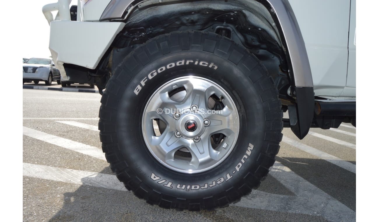 Toyota Land Cruiser Pick Up Hard Top Full option clean car right hand drive 1vD engine v8