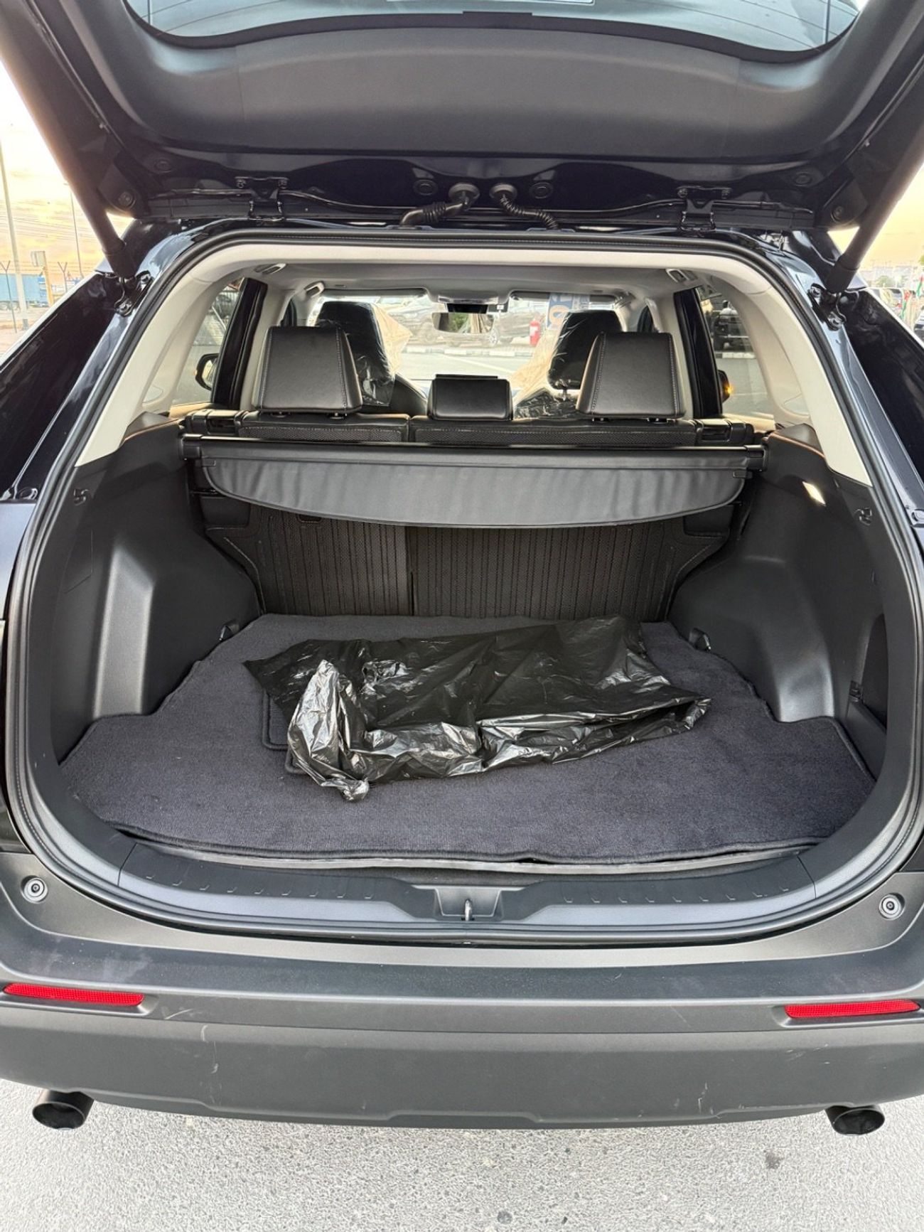 Toyota RAV4 RAV4 XLE premium Full option