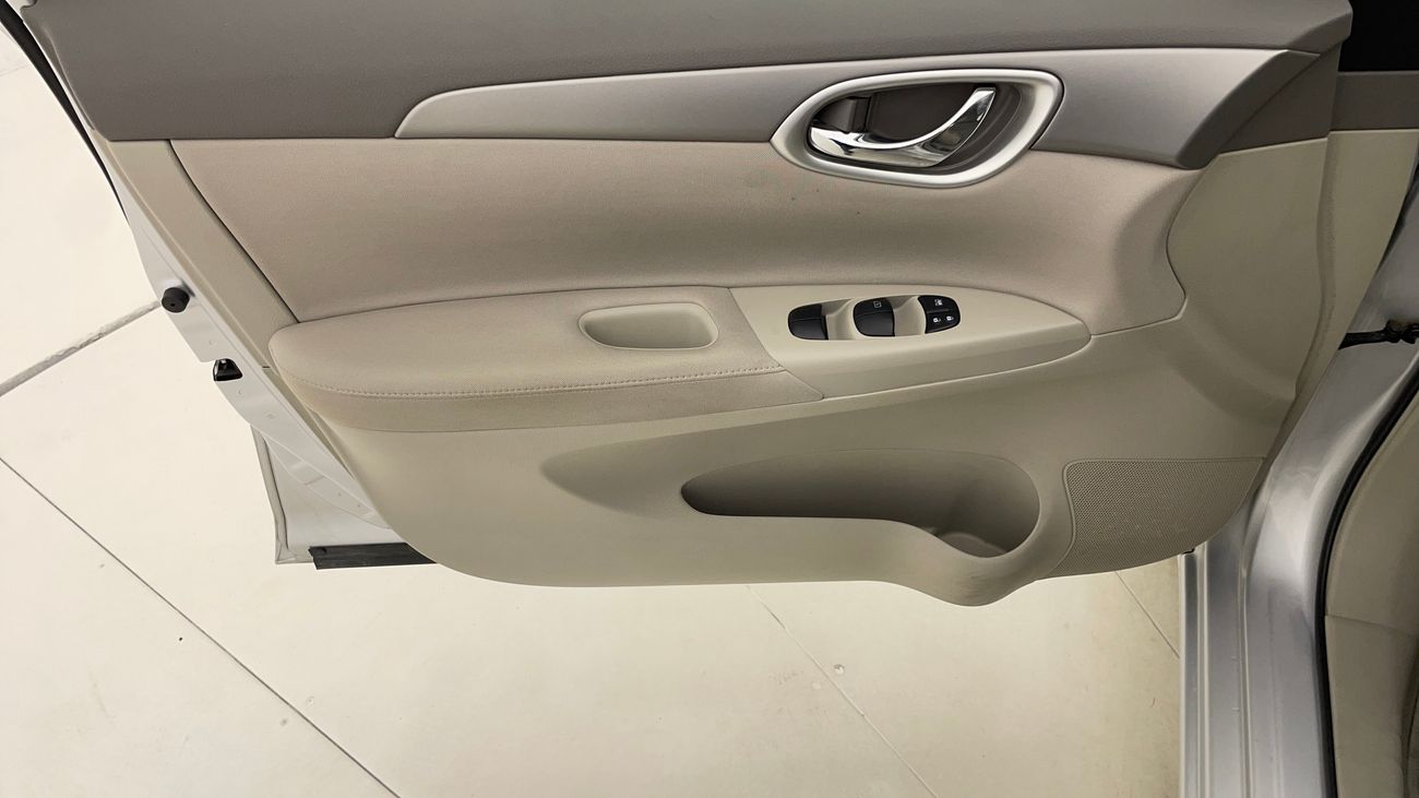 نيسان سنترا S 1.8 | بدون دفعة مقدمة | اختبار القيادة في المنزل