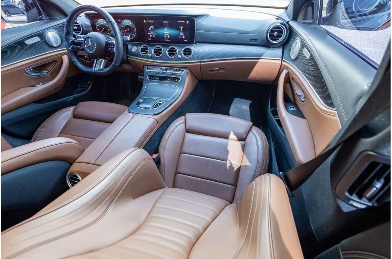 Mercedes-Benz E300 Mercedes-Benz E300 2022 GCC under Agency Warranty and Service Contract with Flexible Down-Paymen