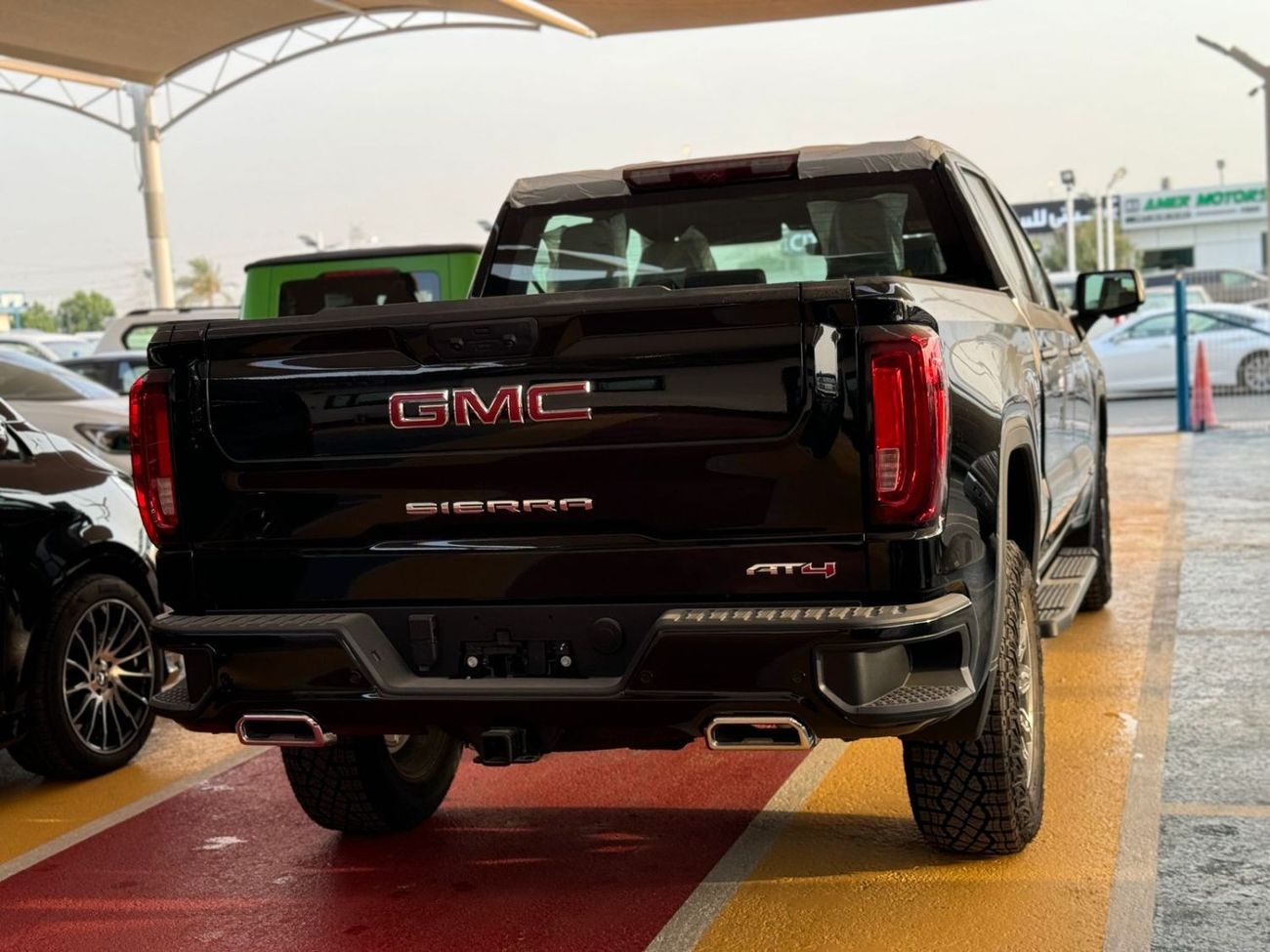جي أم سي سييرا 2024-GMC Sierra V8 5.3L Pick Up-4WD