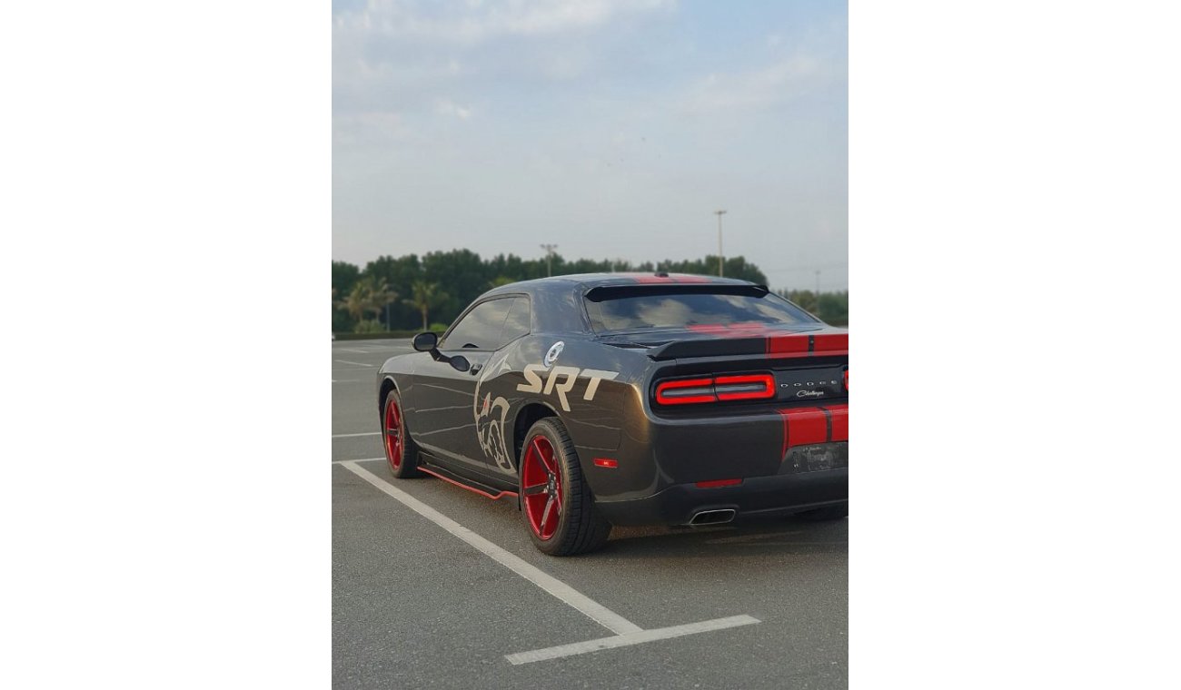 Dodge Challenger dodge challenger 2015 usa 6 slinder