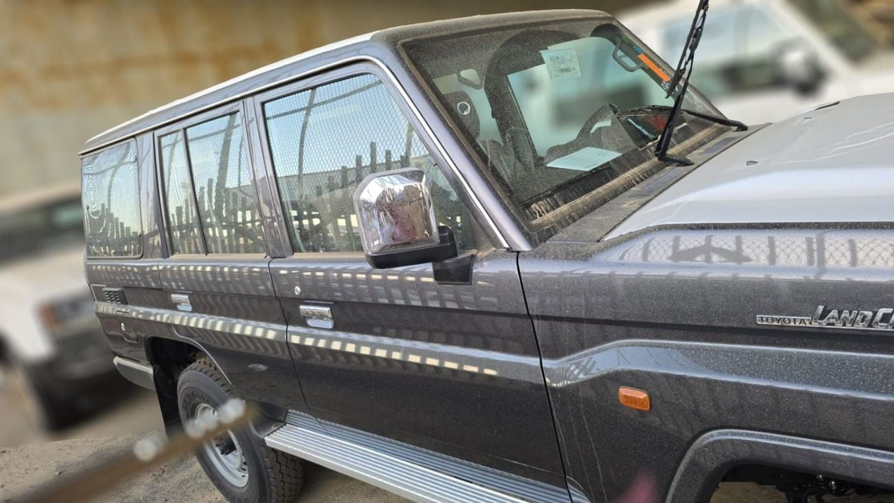 تويوتا لاند كروزر 70 2026 Toyota Land Cruiser LC76 4.0L MT Petrol (with Diff lock)