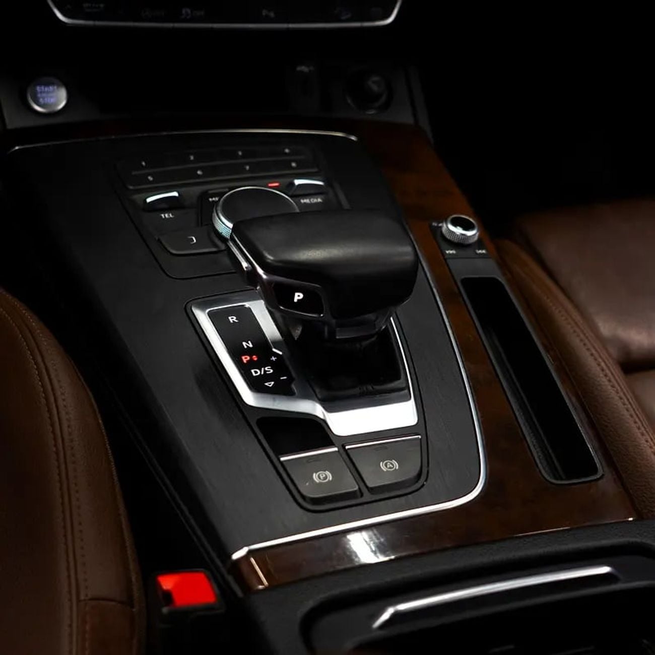 أودي Q5 45 TFSI Quattro Design 2.0L 1,532 pm • 0% Downpayment • 45Tfsi • 1 Year Warranty